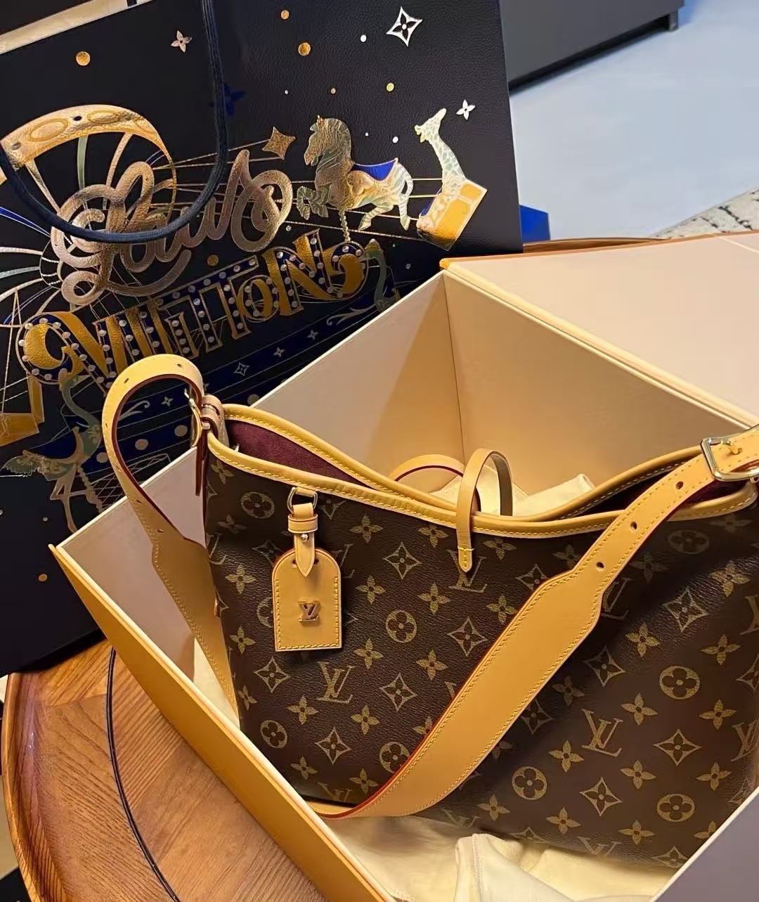 ����÷��-LV����-��ʫ����-����ͬ�ĽԿ�ӵ��-�߶�Ȧ��Χ��Ƹ-�ս�1������