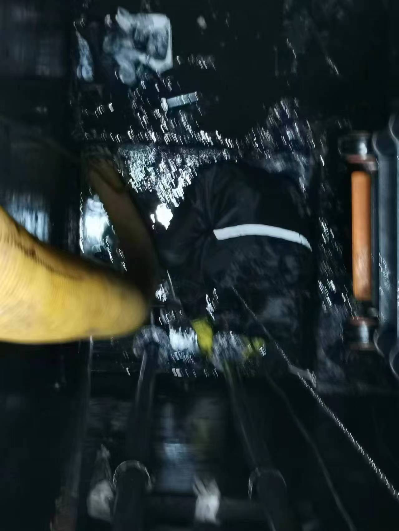 Ϻڳ Ϻ Ϻٳ