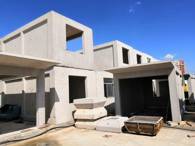 ʩ��Ա�ǹ���ʩ���л�����ֱ�ӵĲ�����