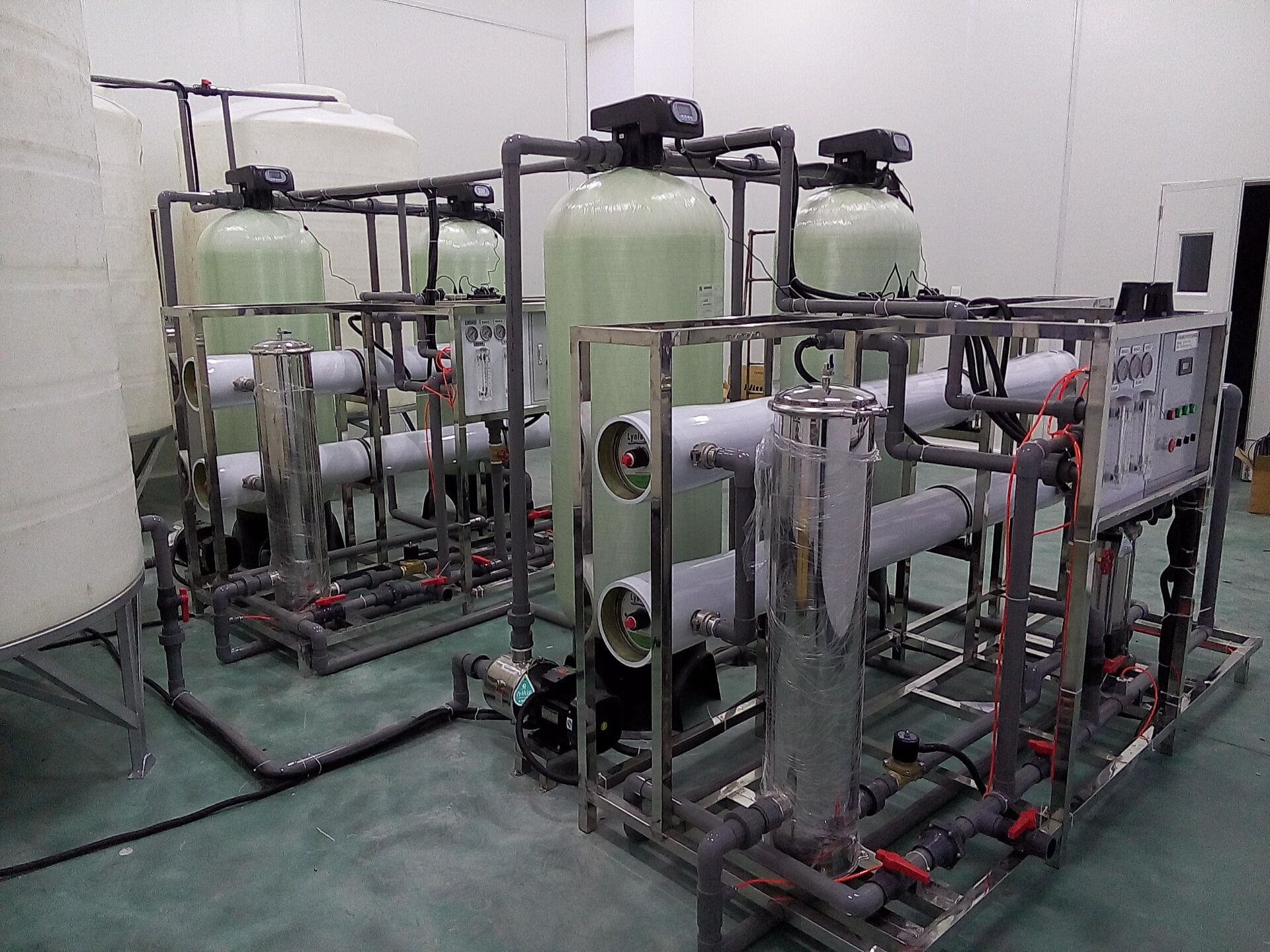 ����ζ���ҵ����͸�����豸